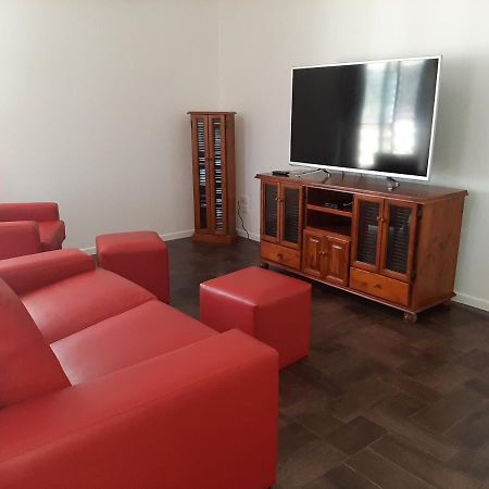 Gum Tree Lodge Howard Екстер'єр фото