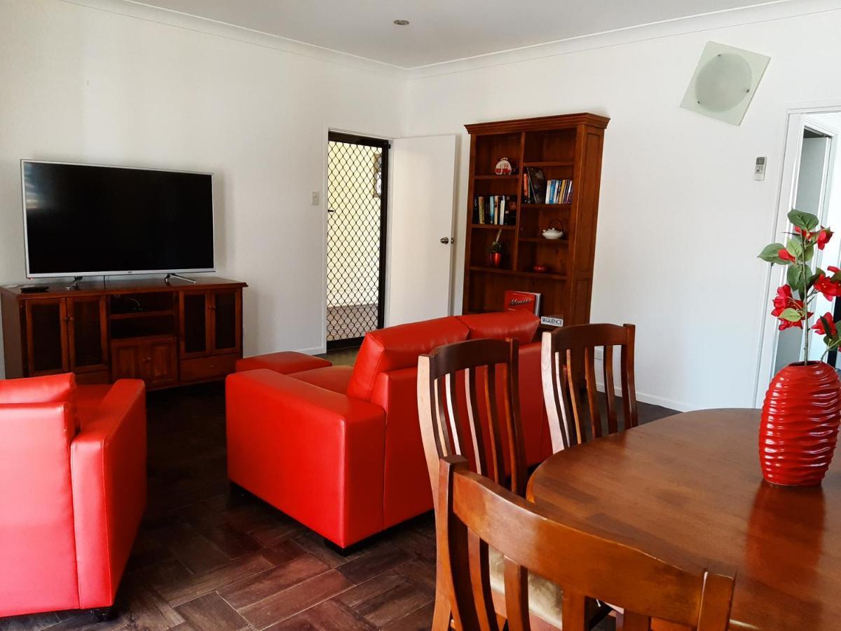 Gum Tree Lodge Howard Екстер'єр фото
